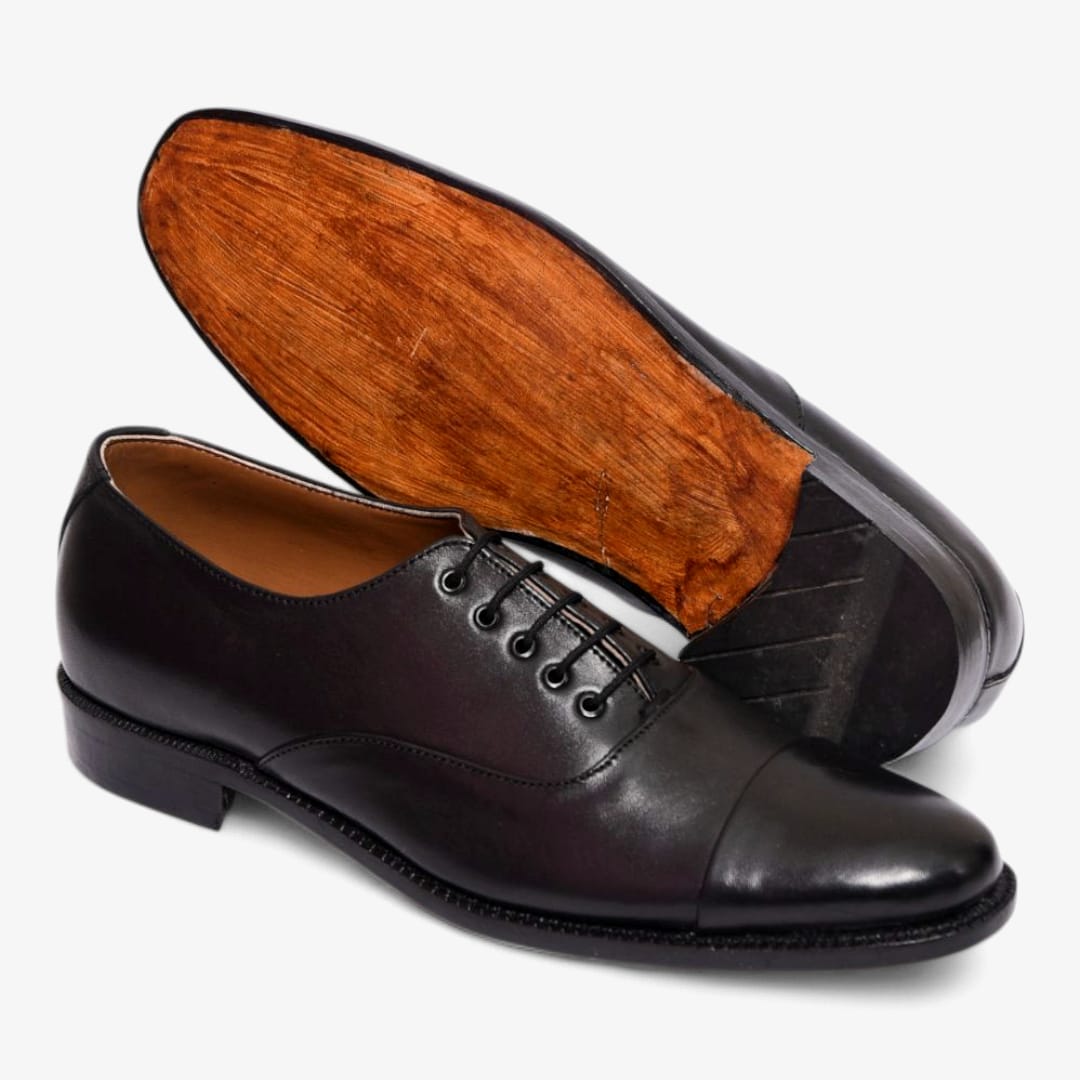 Mens Leather Oxford Dress Shoes with Closed Lacing and Leather Sole - 092161