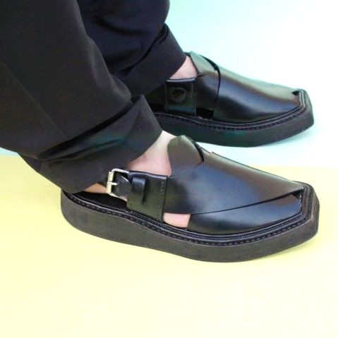 Completely Hand Stitched Iconic Black Kaptaan Chappal - 092170